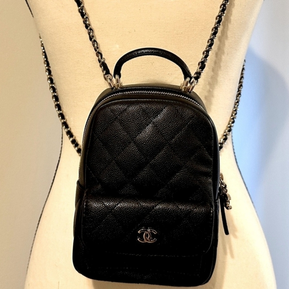 Brand new 24C authentic Chanel mini backpack in caviar leather - Picture 4 of 17